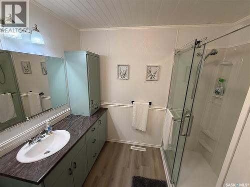 330 1St Avenue N, Big River, SK - Indoor Photo Showing Bathroom