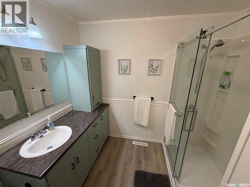 330 1St Avenue N, Big River, SK - Indoor Photo Showing Bathroom
