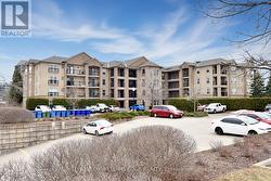 203 - 2045 APPLEBY LINE  Burlington, ON L7L 7G9