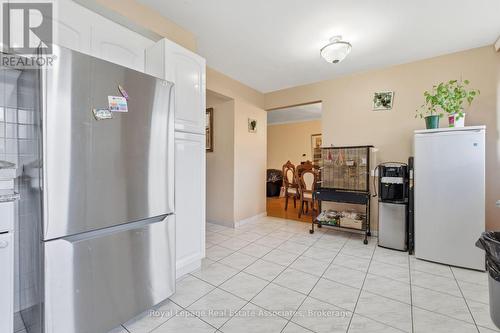 652 Eversley Drive, Mississauga, ON - Indoor