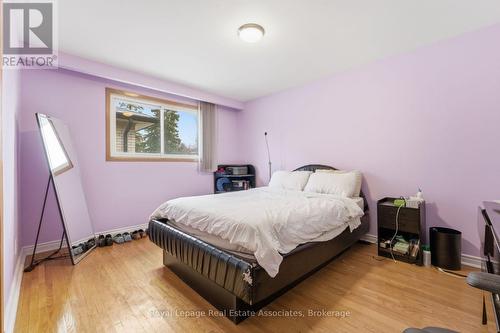 652 Eversley Drive, Mississauga, ON - Indoor Photo Showing Bedroom