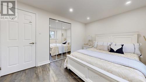 42 Devins Drive, Aurora, ON - Indoor Photo Showing Bedroom