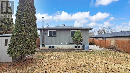42 Devins Drive, Aurora, ON - Outdoor
