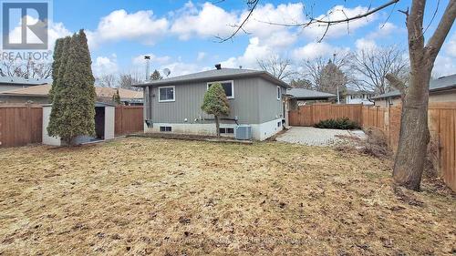42 Devins Drive, Aurora, ON - Outdoor