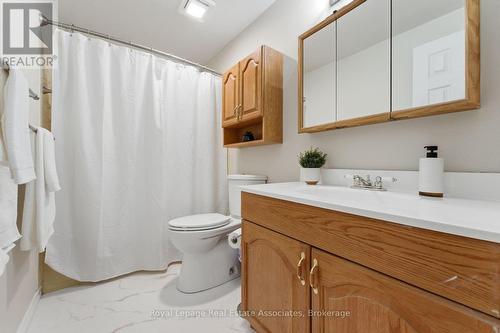 3244 Mainsail Crescent, Mississauga, ON - Indoor Photo Showing Bathroom