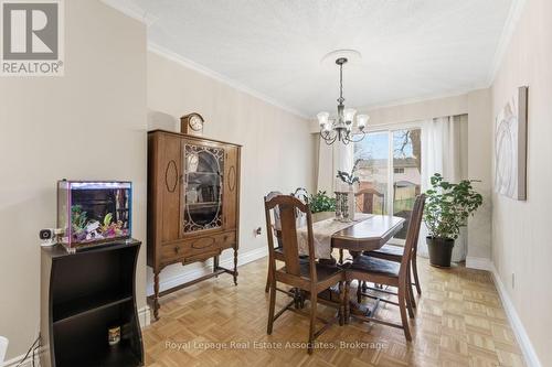 3244 Mainsail Crescent, Mississauga, ON - Indoor Photo Showing Dining Room