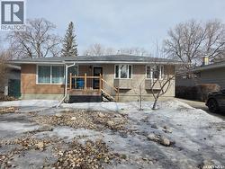 2712 Grant ROAD  Regina, SK S4S 5T5