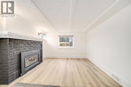 1985 Lesperance, Tecumseh, ON - Indoor With Fireplace