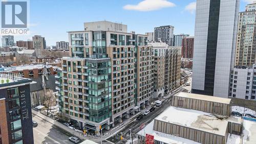 517 - 238 BESSERER STREET  Ottawa, ON K1N 6B1