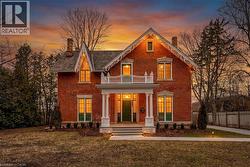 262 MAIN Street W Grimsby, ON L3M 1S4