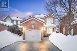 14 NIGHTINGALE CRESCENT Barrie, ON L4N 8A3