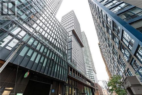 82 DALHOUSIE Street Unit# 909  Toronto, ON M5B 0C5