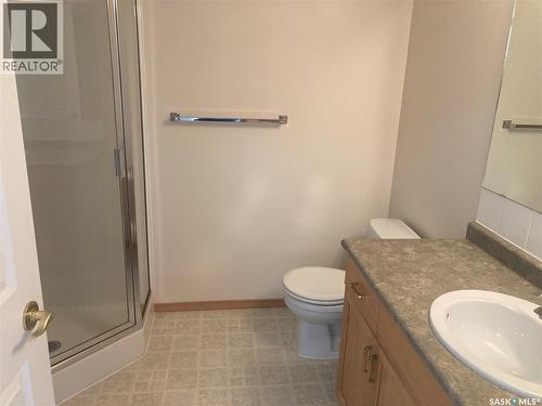 329 325 Keevil Crescent, Saskatoon, SK - Indoor Photo Showing Bathroom
