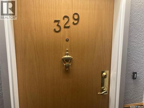 329 325 Keevil Crescent, Saskatoon, SK - Indoor