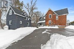 348 DONALD B. MUNRO DRIVE Ottawa, ON K0A 1L0