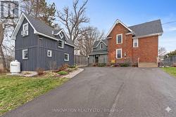 348 DONALD B. MUNRO DRIVE Ottawa, ON K0A 1L0