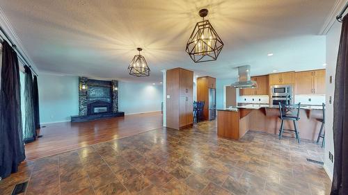 3 21St Avenue, Cranbrook, BC - Indoor Photo Showing Kitchen