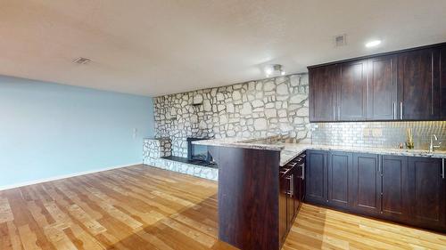 3 21St Avenue, Cranbrook, BC - Indoor With Fireplace