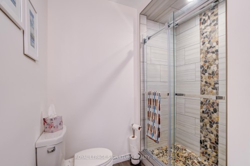 107 Nicole Boulevard, Tiny, ON - Indoor Photo Showing Bathroom