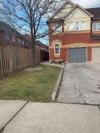 3819 Allcroft Road Mississauga, ON L5N 7E1