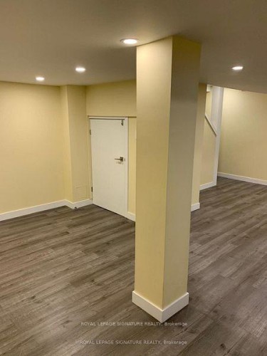 3819 Allcroft Road, Mississauga, ON - Indoor