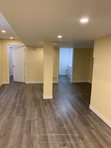 3819 Allcroft Road, Mississauga, ON - Indoor