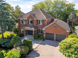 11 Royal Rouge Trail Toronto, ON M1B 4T8