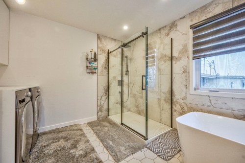 Salle de bains - 2B Tsse Chatel, Laval (Sainte-Rose), QC - Indoor Photo Showing Bathroom