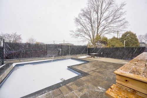 Extérieur - 2B Tsse Chatel, Laval (Sainte-Rose), QC - Outdoor