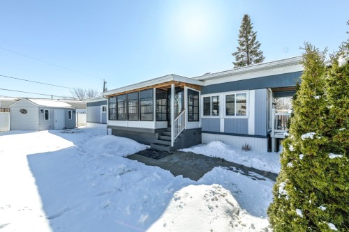 6 Rue Parent  Saint-Basile-Le-Grand, QC J3N 1A5