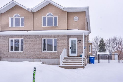 185 Rue des Balbuzards  Gatineau (Masson-Angers), QC J8M 1J2