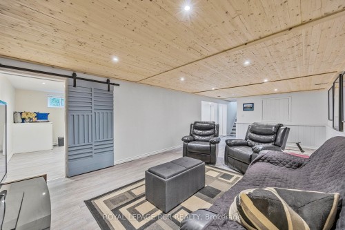 61 William Street E, Caledon, ON - Indoor