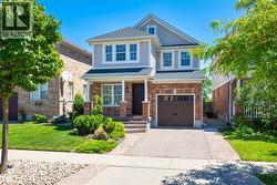 32 BLOOMINGTON Drive  Cambridge, ON N1P 1J4