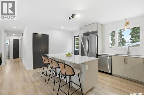 41 Red River Road, Saskatoon, SK - Indoor Photo Showing Kitchen