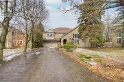856 WILDRUSH PLACE Newmarket, ON L3X 1L7