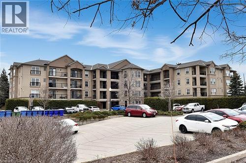 2045 APPLEBY Line Unit# 203  Burlington, ON L7L 7G9