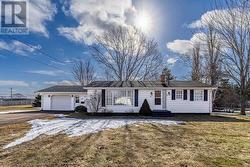 44 INGLESIDE Drive  Charlottetown, PE C1C 1B9