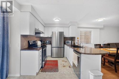 2957 Jackson Drive, Burlington, ON - Indoor Photo Showing Kitchen With Double Sink