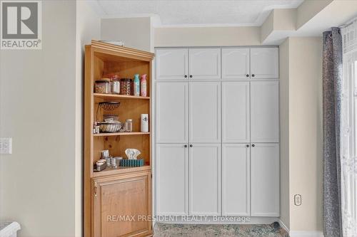 2957 Jackson Drive, Burlington, ON - Indoor Photo Showing Other Room