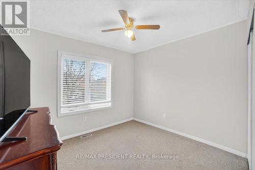 2957 Jackson Drive, Burlington, ON - Indoor Photo Showing Other Room