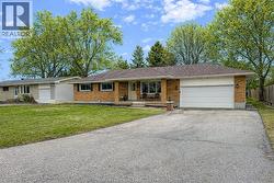 1822 ST. ANNE  Tecumseh, ON N8N 1V4