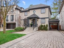 431 DOUGLAS AVENUE Toronto, ON M5M 1H3