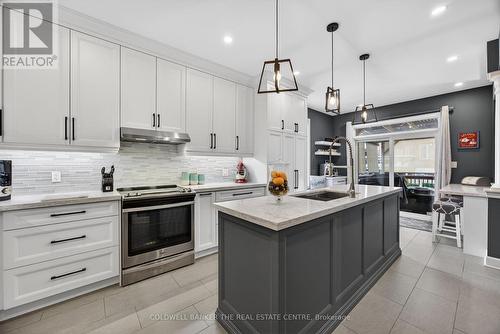 33 BOOTH STREET  Bradford West Gwillimbury, ON L3Z 0A4