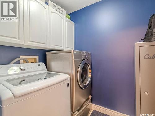 2306 Kenderdine Road, Saskatoon, SK - Indoor Photo Showing Laundry Room