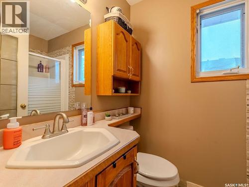 2306 Kenderdine Road, Saskatoon, SK - Indoor Photo Showing Bathroom