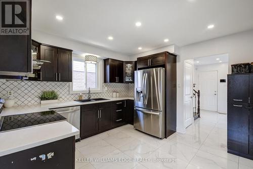 18 Desantis Court, Hamilton, ON - Indoor Photo Showing Kitchen With Double Sink