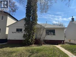 1318 B AVENUE N  Saskatoon, SK S7L 1G5
