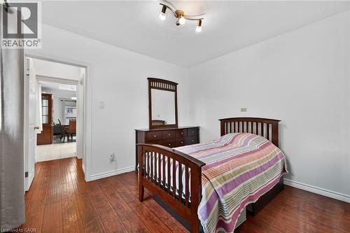 96 Wentworth Street N, Hamilton, ON - Indoor Photo Showing Bedroom