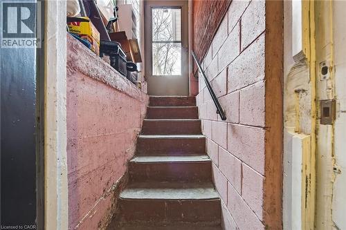 96 Wentworth Street N, Hamilton, ON - Indoor Photo Showing Other Room