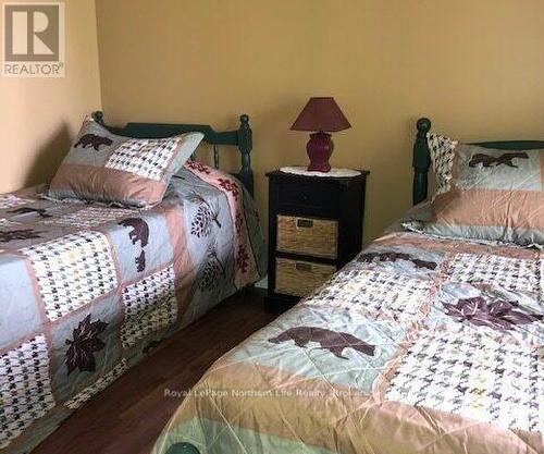 1055E Argo Run, Mattawan, ON - Indoor Photo Showing Bedroom